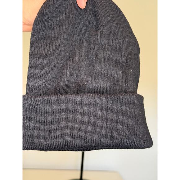 New without tags Mississippi Studios Black Knit Hat Portland, Oregon - Picture 2 of 2